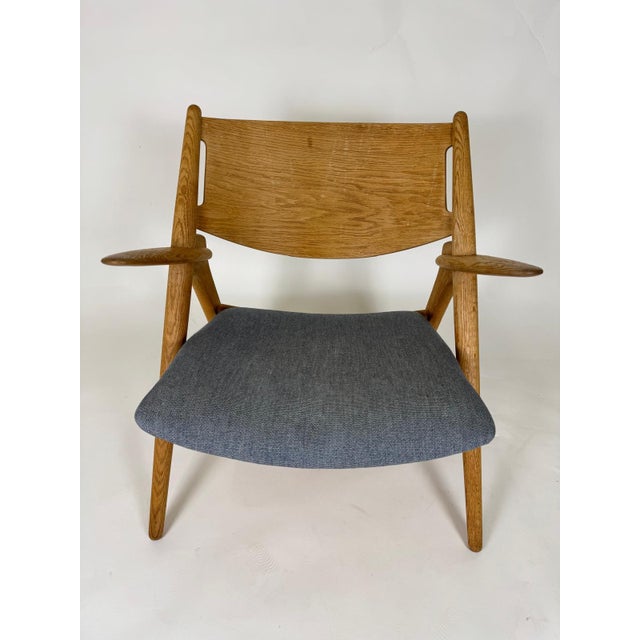 Mid-Century CH28 Lounge Chair by Hans J. Wegner for Carl Hansen & Søn For Sale - Image 3 of 18