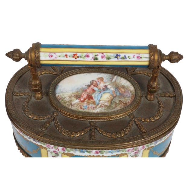 Antique 19th C French Porcelain Bronze Mounted Portrait Box For Sale - Image 4 of 4