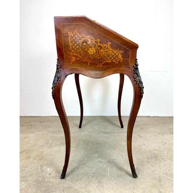 Antique French Louis XV Style Ormolu Mounted Marquetry Inlaid Slant Front Ladies Desk For Sale In New York - Image 6 of 12