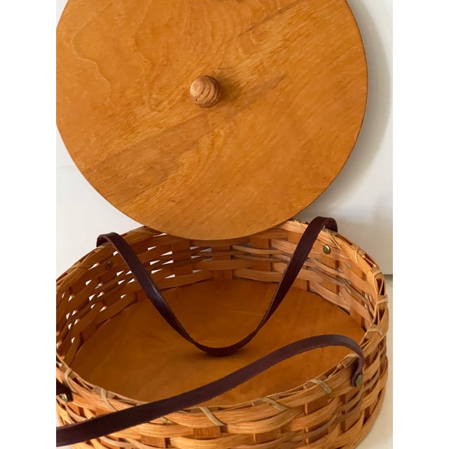 Vintage Round Pie Basket With Lid Signed For Sale - Image 4 of 4