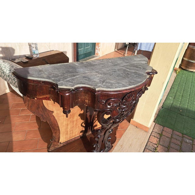 Late/posthumous Louis Philippe (1850 - 1875) Neapolitan Louis Philippe console table from the mid-19th century in walnut...