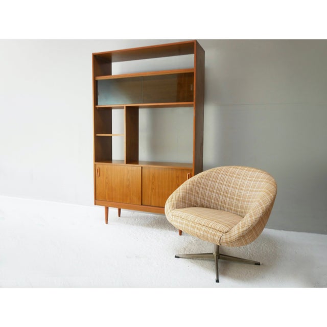 Founded in 1957 by Chaim Schreiber, Schreiber Furniture is a classic British success story. This shelf unit / room divider...