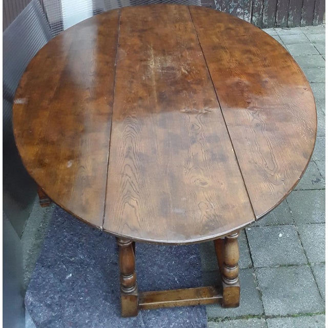 Wood Large Vintage English Folding Dining Table with Gate Gender in Solid Oak, 1930s For Sale - Image 7 of 14