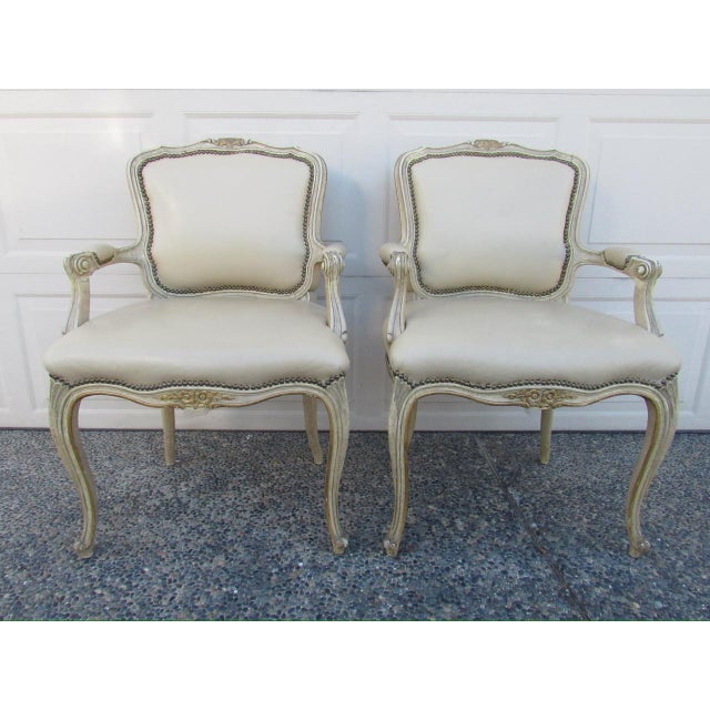 Set of Six Painted French Louis XV Style Dining Chairs For Sale - Image 11 of 18