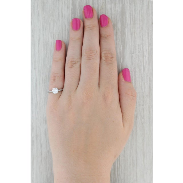 This lovely ring is a semi mount designed to hold a Round 6.5mm / 1ct diamond or stone of your choice. There is a...
