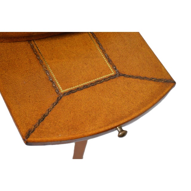 Animal Skin Maitland Smith Style Round Leather Wrapped Brass Gueridon Side Drink Table For Sale - Image 7 of 11