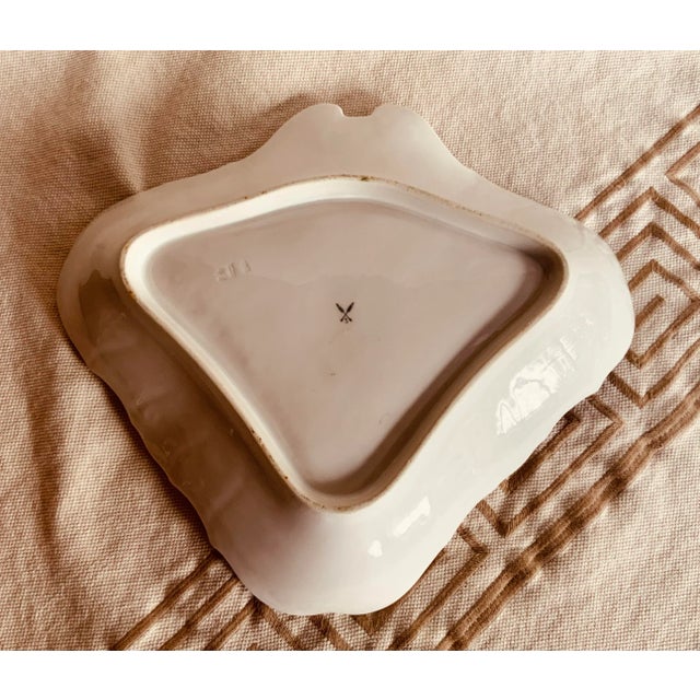 White French Porcelain , Diamond Shape Serving Dish, Circa 1820 — Rose Floral For Sale - Image 8 of 9
