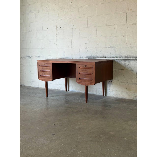 Mid-Century Modern J. Svenstrup a.p. Møbler Teak Executive Desk With Sculpted Handles Danish Mid-Century Modern 1960s For Sale - Image 3 of 12