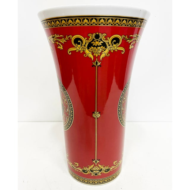 Rosenthal Gianni Versace "Medusa" Vase for Rosenthal Porcelain For Sale - Image 4 of 9