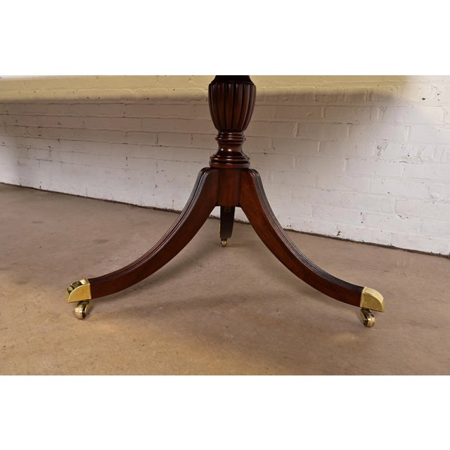 Councill Furniture Georgian Banded Mahogany Double Pedestal Extension Dining Table, Newly Refinished For Sale - Image 11 of 14