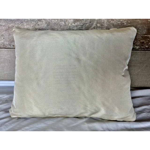 Early 21st Century Pair of Appliquéd Soft Yellow Velvet Pillows For Sale - Image 5 of 5