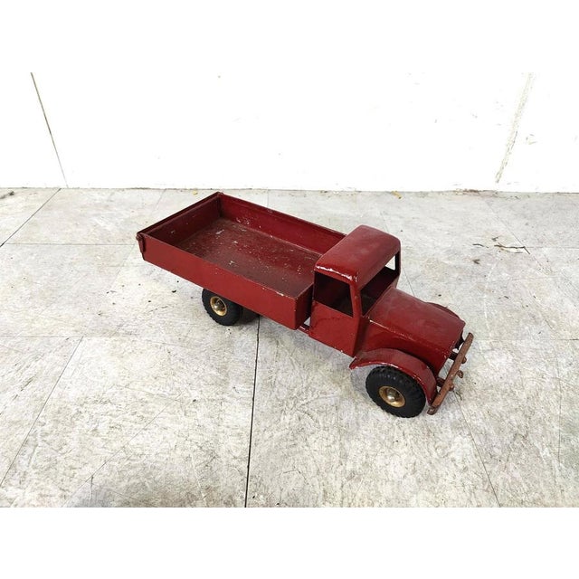 1950s Vintage Tin Toy Car from Tri-Ang, 1950s For Sale - Image 5 of 11