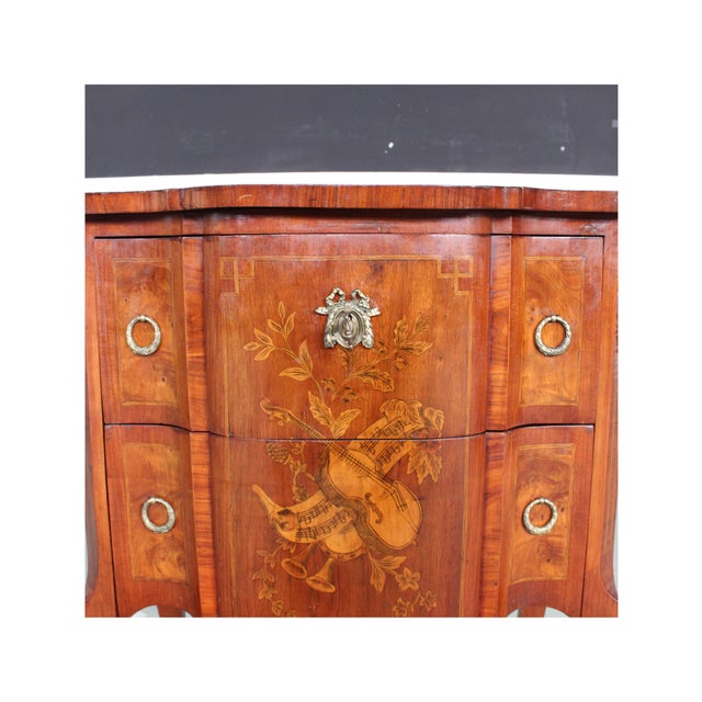 French Chest of Drawers in Wood For Sale - Image 14 of 15