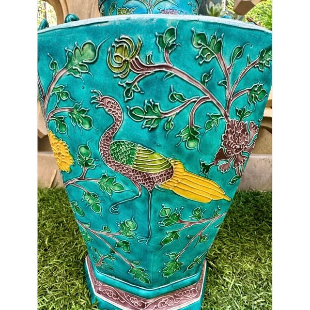 Rare Pair of Chinese Turquoise-Ground Fahua Ware Octagonal Lidded Vases, Ming For Sale - Image 4 of 18