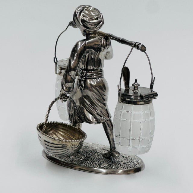 Mid-Century Modern Bombay Co. Silver Plated Nubian Man Salt & Pepper Shaker, Condiment Basket 2001 For Sale - Image 4 of 18