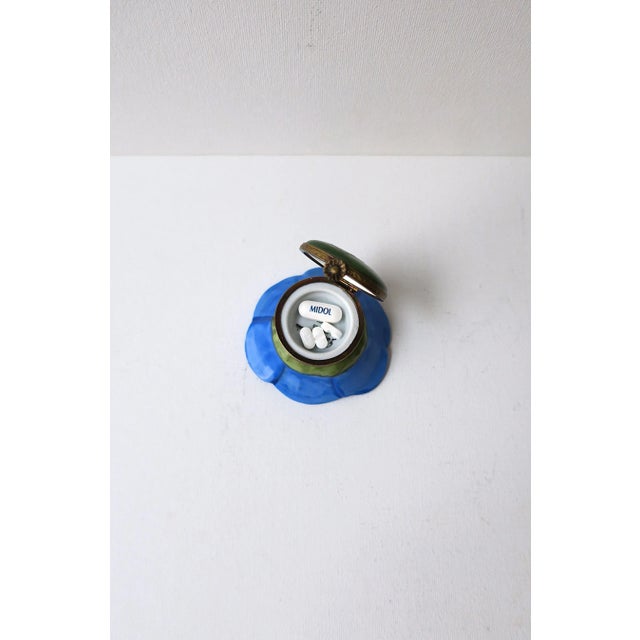 French Porcelain Jewelry Dish Pill Box For Sale - Image 10 of 12