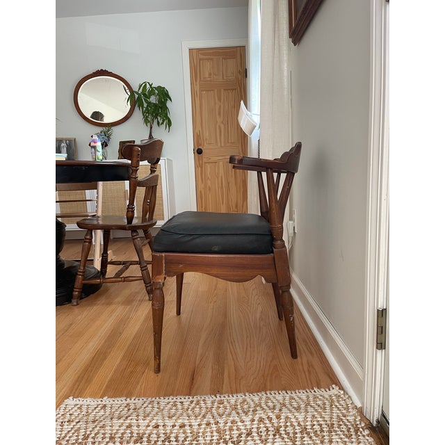 John Stuart Vintage John Stuart Colonial Revival Barrel Back Spindle Armchair For Sale - Image 4 of 5