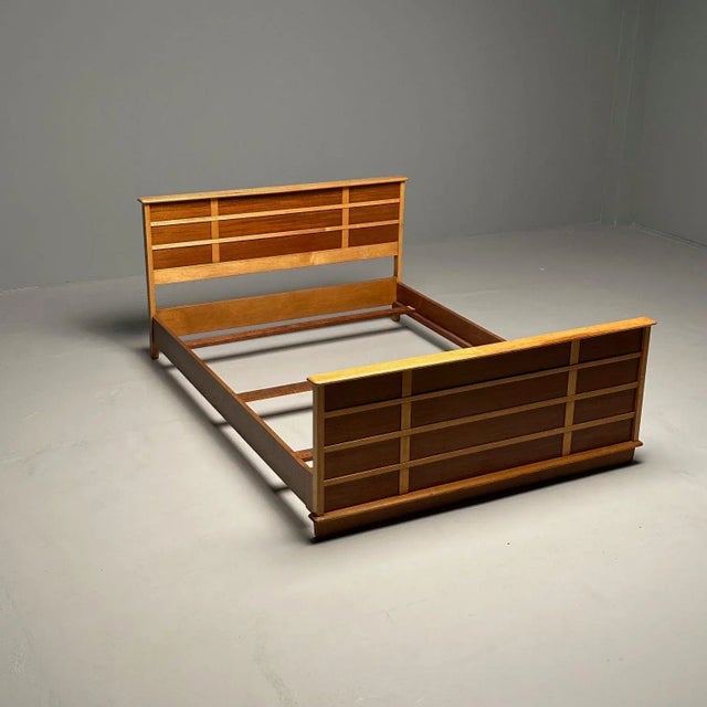 Paul Frankl, Rare Station Wagon Full Bedframe, Mahogany, Maple, Usa, 1950s For Sale - Image 4 of 12