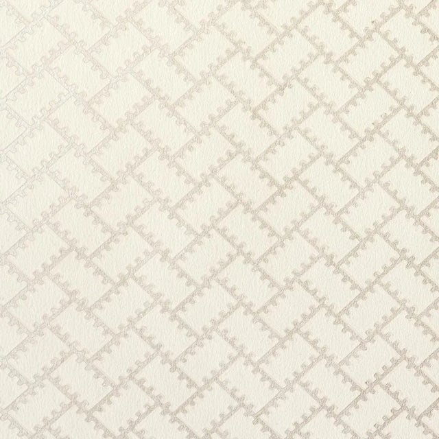 Moroccan Sample - Schumacher x Neisha Crosland Parterre Wallpaper in Gold For Sale - Image 3 of 5