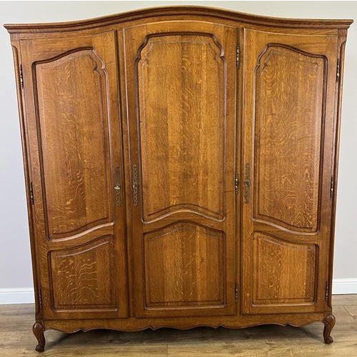 Brown Vintage French Louis XVI Style Wardrobe in Oak For Sale - Image 8 of 8