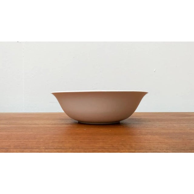 Vintage Ceramic Bowl with Handpainted Floral Decor from S.S. Crown, Japan For Sale - Image 4 of 15