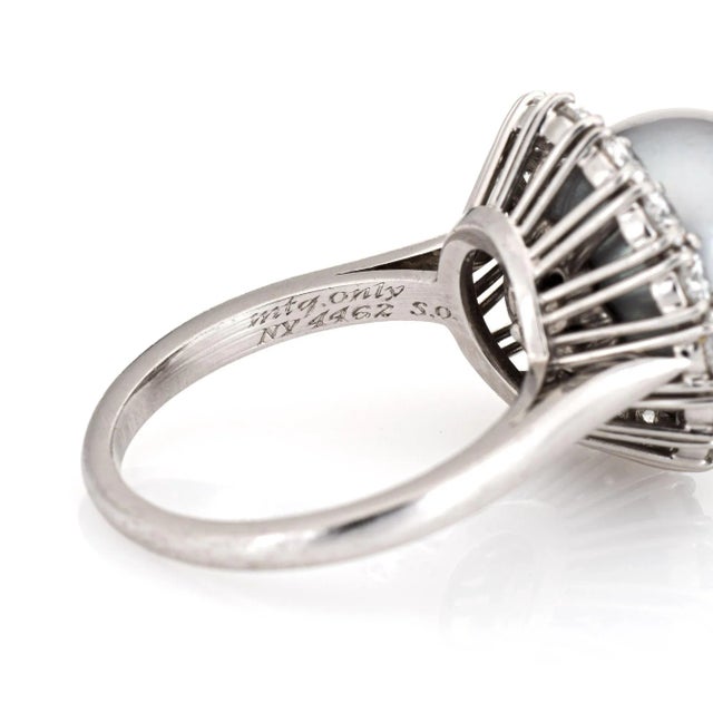 Metal Late 20th Century Van Cleef & Arpels South Sea Pearl Ring 1.20 Carat Diamond Platinum Halo S.O size 5.5 For Sale - Image 7 of 7