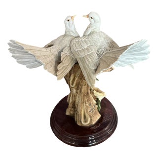 Neapolitan Sculpture in Biscuit Porcelain Depicting Two Doves from Capodimonte, 1950s For Sale
