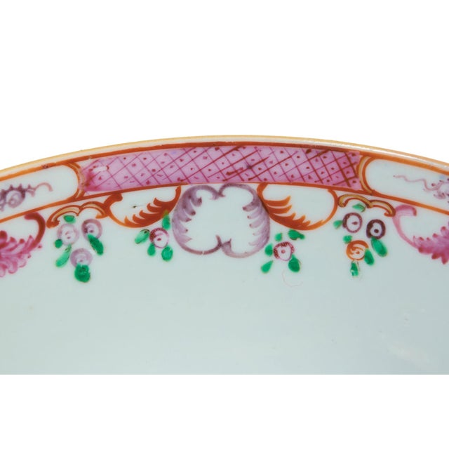 Chinese Export Qianlong Famille Rose Porcelain Small Bowl For Sale - Image 4 of 11