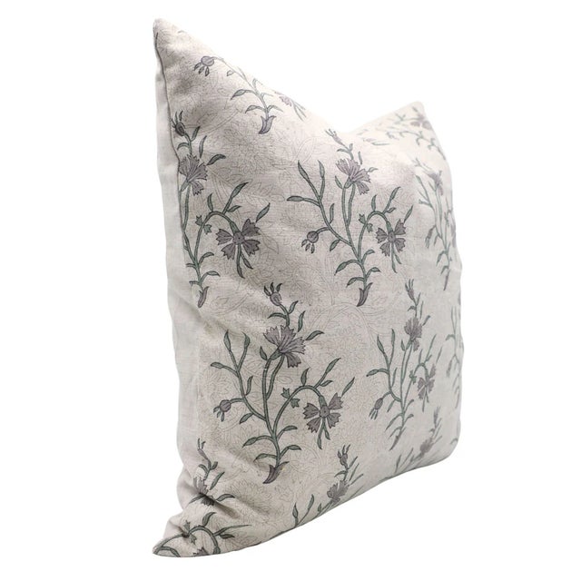 Elevate your space with the Fabdivine Daisy Block Print Cushion Cover, crafted from pure linen with a handmade block print...