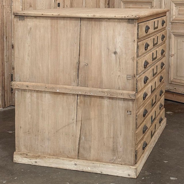 Antique French Stripped Pine Architect’s Map ~ Blueprint Cabinet For Sale In Dallas - Image 6 of 17