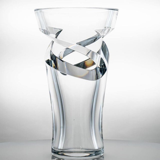 Clear Crystal Vase from Baccarat, France, 1970 For Sale - Image 8 of 9
