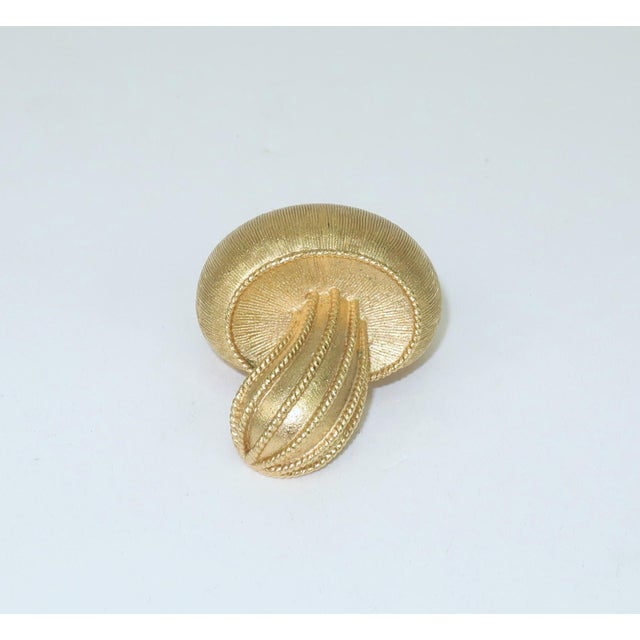 Metal Pair of Gold Plated Mushroom Brooches Including Trifari, 1960's For Sale - Image 7 of 10