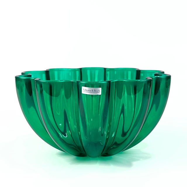 Mid-Century Modern Vintage Oversized Villeroy & Boch 'Neptun' Emerald Green Fluted Crystal Bowl, Made in Germany For Sale - Image 3 of 10
