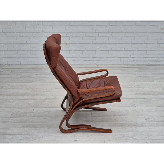 Vintage Scandinavian Lounge Chair in Leather, 1970s For Sale - Image 6 of 18