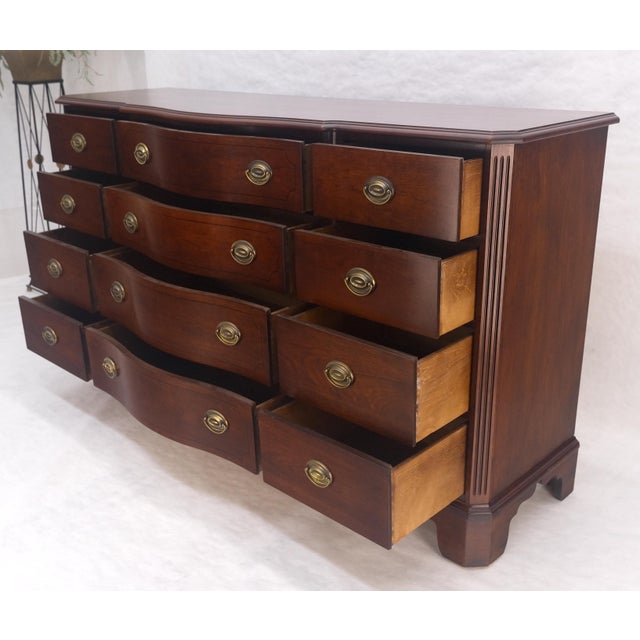 Mahogany Federal Bow Front 12 Drawers Dresser MINT For Sale - Image 9 of 13