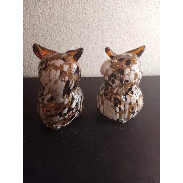 1980s Vintage Art Glass Speckled Aventurine Owl Figurines- Set of 2 For Sale - Image 5 of 9