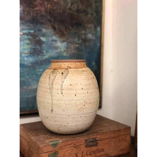 Mid-Century Modern 1970s Vintage Beige Jnia Terracotta Vase For Sale - Image 3 of 7