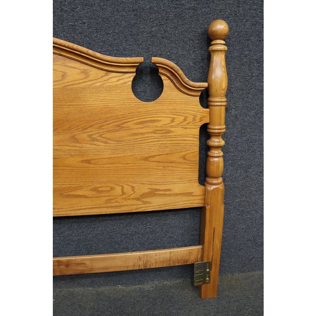 Wood Pennsylvania House Oak King/Queen Headboard Convertible Traditional Country Style For Sale - Image 7 of 9