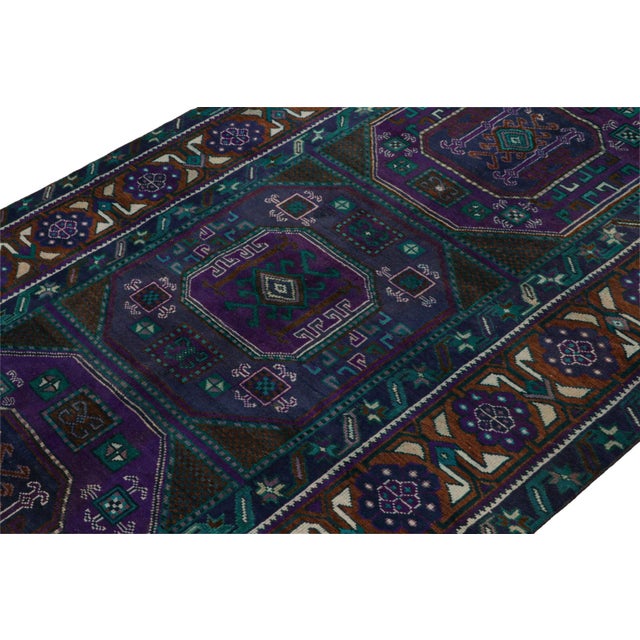 Rug & Kilim 1950s Vintage Oushak Runner Rug in Teal With Geometric Pattern From Rug & Kilim For Sale - Image 4 of 7