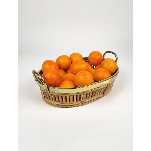 Wood Midcentury Rattan & Brass Centerpiece Basket, Italy, 1970s For Sale - Image 7 of 14