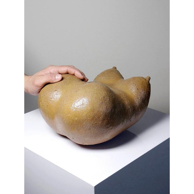 Large Sculptural Venus in Sandstone, 1990s For Sale - Image 10 of 16