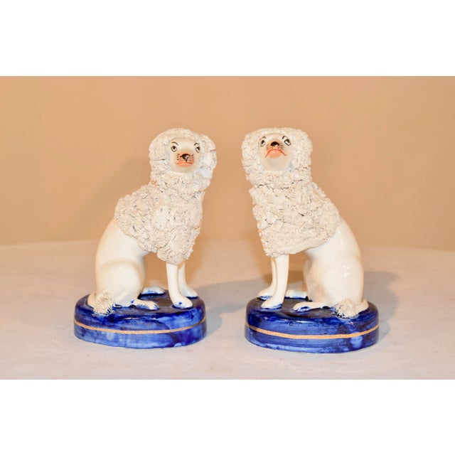Pair of Vintage English Staffordshire Style Poodles For Sale In Greensboro - Image 6 of 6
