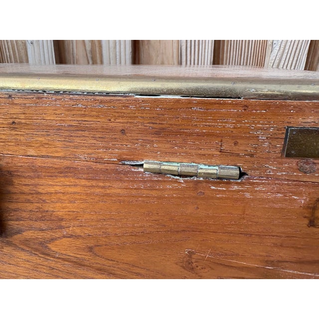 Chest in Wood and Brass For Sale - Image 6 of 18