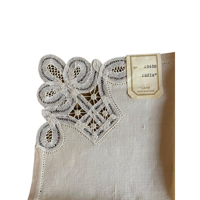 Traditional Antique Belgian Linen Table Cloth and Dinner Napkins, 5 Pieces For Sale - Image 3 of 6