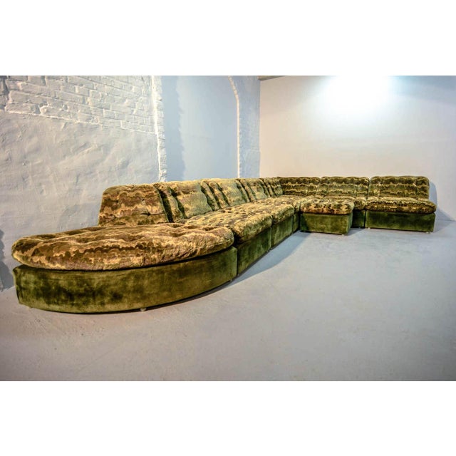1970s Goldish Green Velvet Modular Sofa with Ottoman by Laauser, 1970s, Set of 9 For Sale - Image 5 of 17