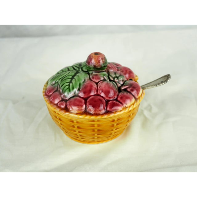 Shabby Chic Mid 20th Century Mid-Century French Sarreguemines Strawberry Majolica Sugar Bowl For Sale - Image 3 of 11