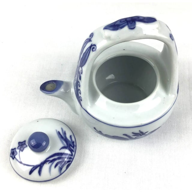 Vintage Chinese Style Blue & White Tea Pot For Sale In Portland, ME - Image 6 of 12