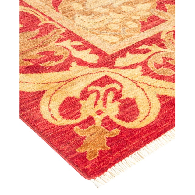 With simple, bold, yet informal designs and a broad palette of colors that ranges from earthy hues to brilliant gems, the...