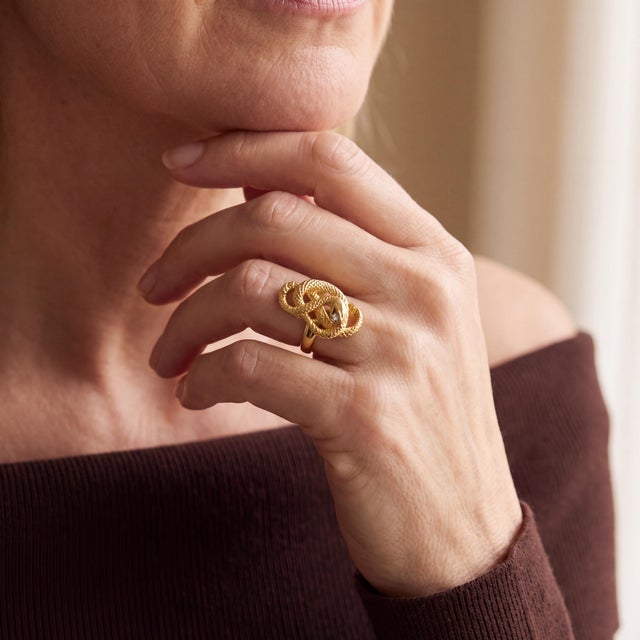 Vintage 18k Gold Coiling Serpent Snake Ring With Diamond, Size 7 For Sale - Image 9 of 9