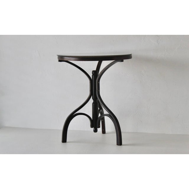 Late 20th Century French Style Bergère Top Woven Cane Bentwood With Glass End Table For Sale - Image 4 of 12